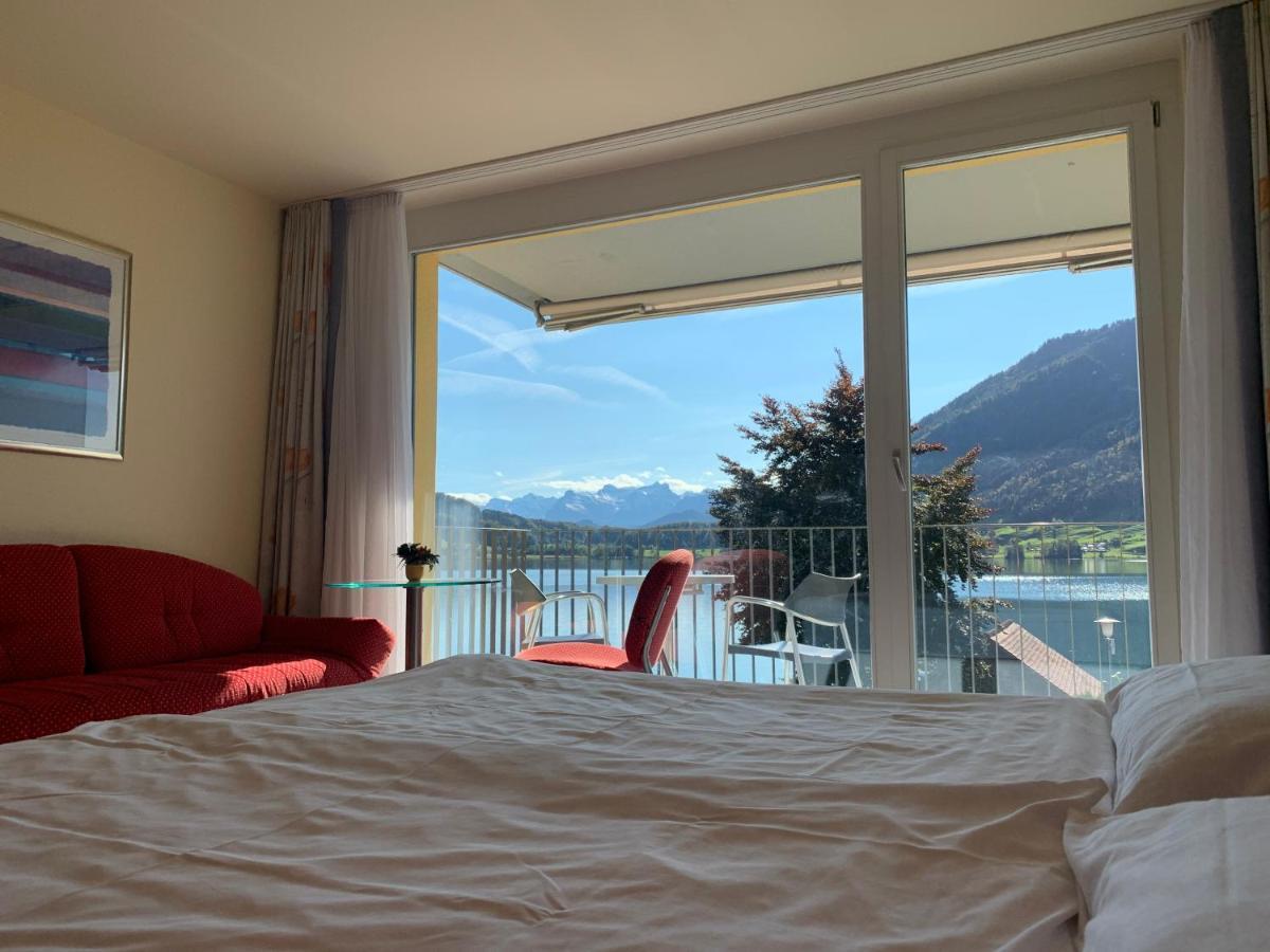 Hotel - Restaurant Eierhals Am Aegerisee Oberägeri エクステリア 写真